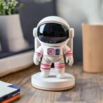 Astronaut Phone Stand - Image 2